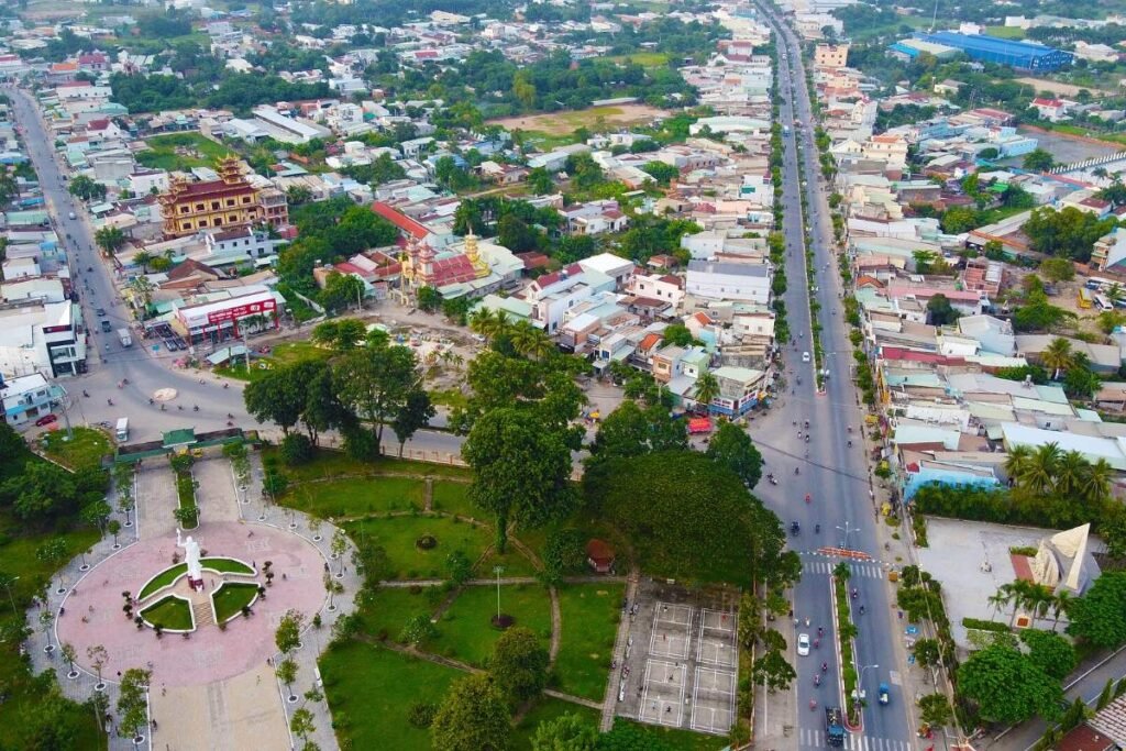 Duc Hoa – Hau Nghia area, home of Vinhomes Green City