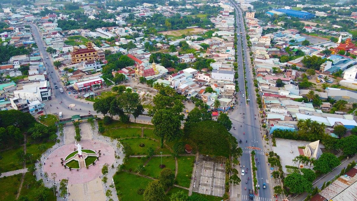 Duc Hoa – Hau Nghia area, home of Vinhomes Green City