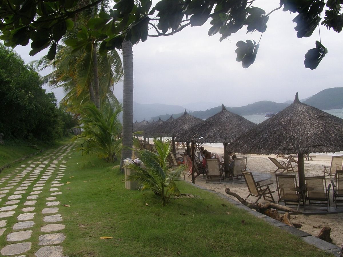Thatched shelter in a seaside garden